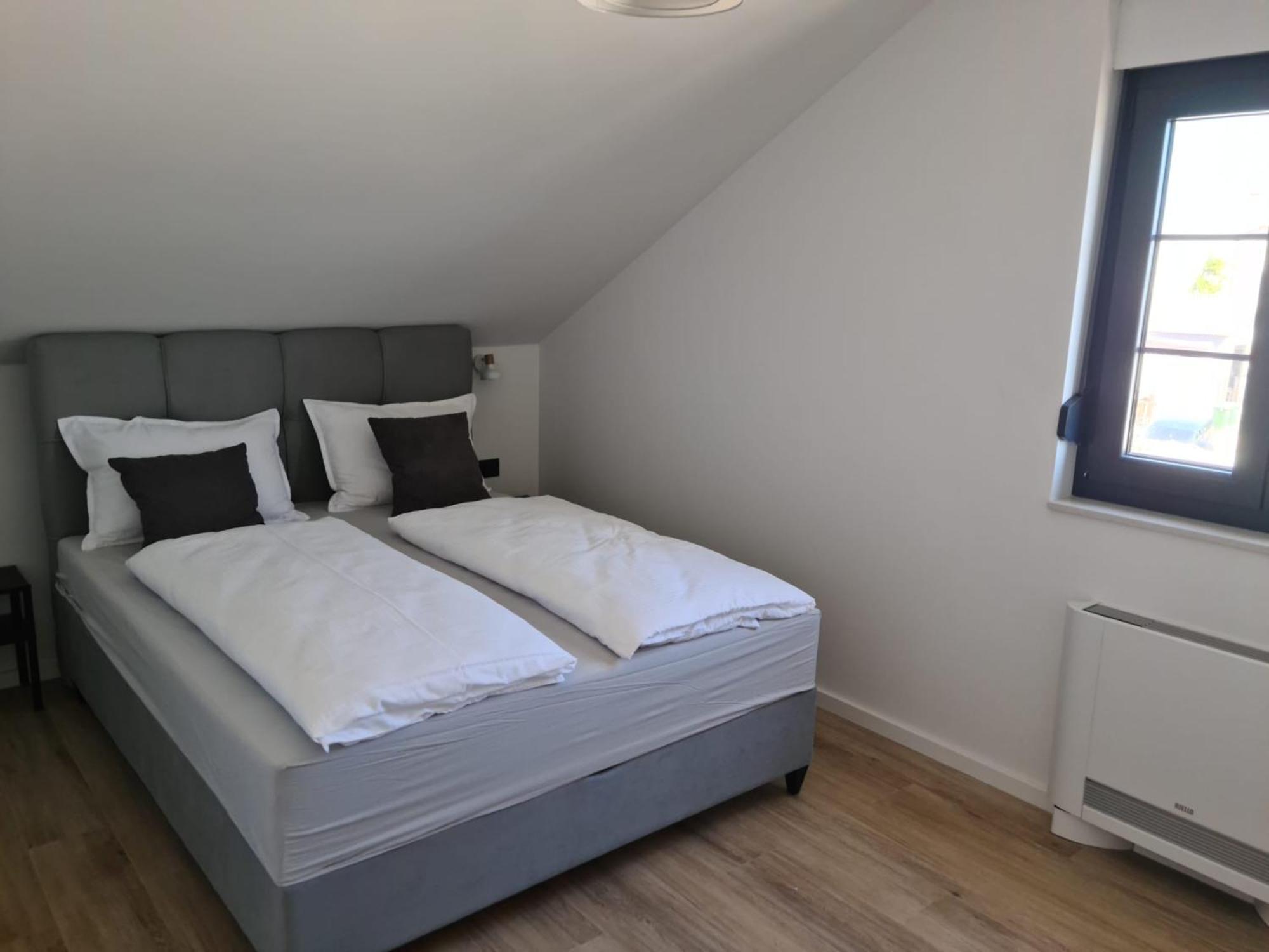 Appartments Akrapovic Vrsi Chambre photo