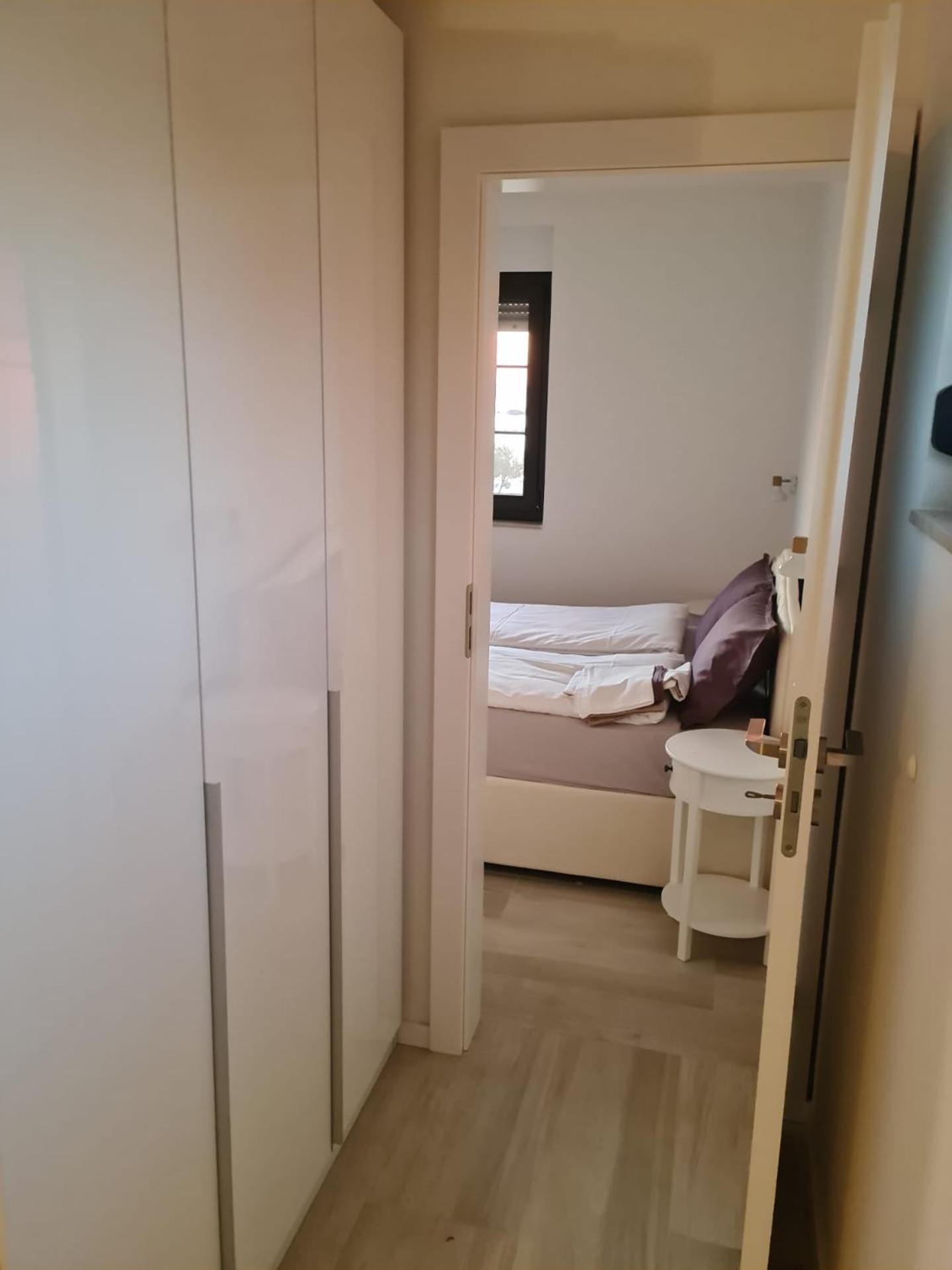 Appartments Akrapovic Vrsi Chambre photo